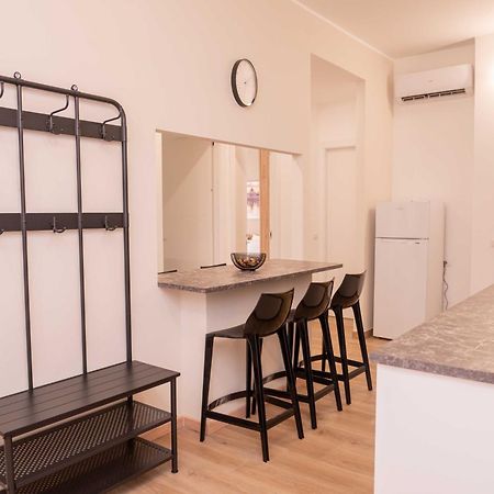 Antonella Apartment Рим Екстериор снимка