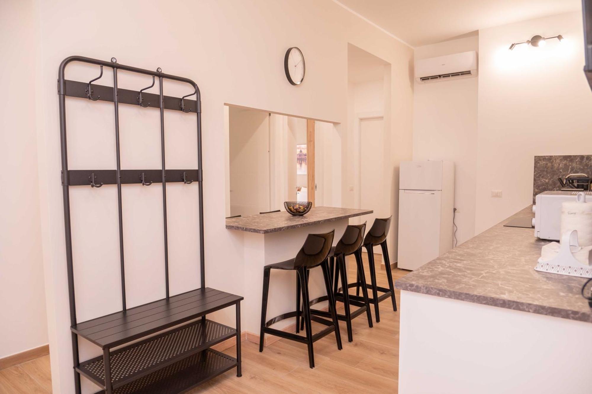 Antonella Apartment Рим Екстериор снимка
