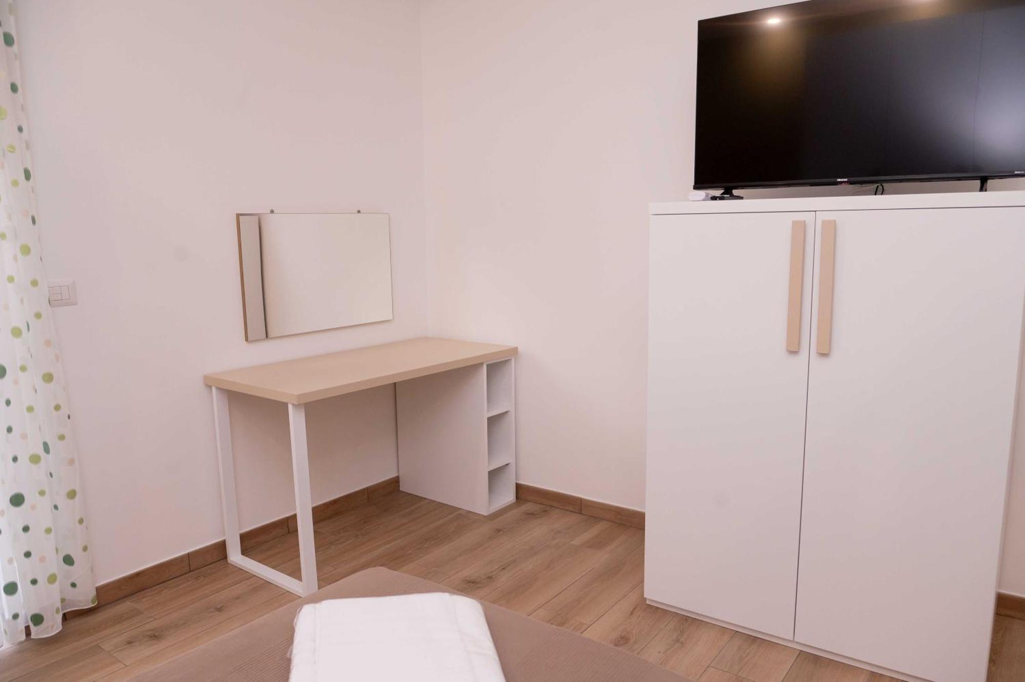 Antonella Apartment Рим Екстериор снимка