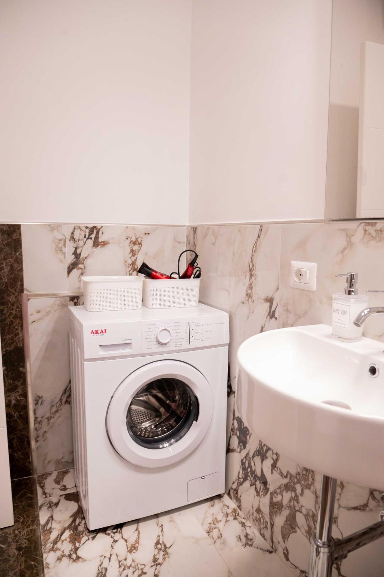 Antonella Apartment Рим Екстериор снимка