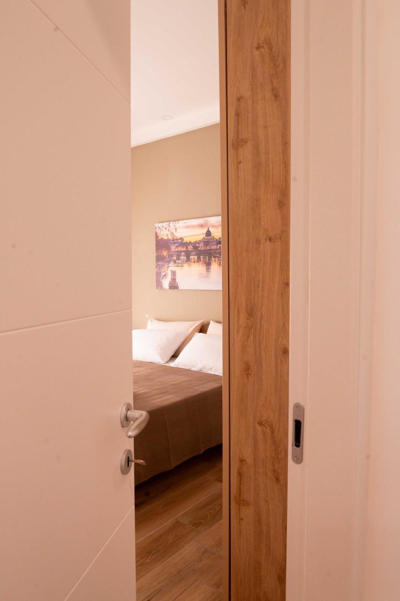 Antonella Apartment Рим Екстериор снимка