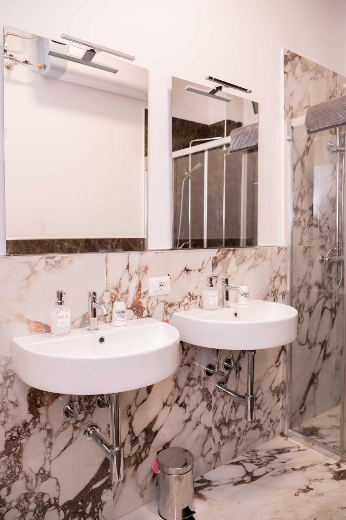 Antonella Apartment Рим Екстериор снимка