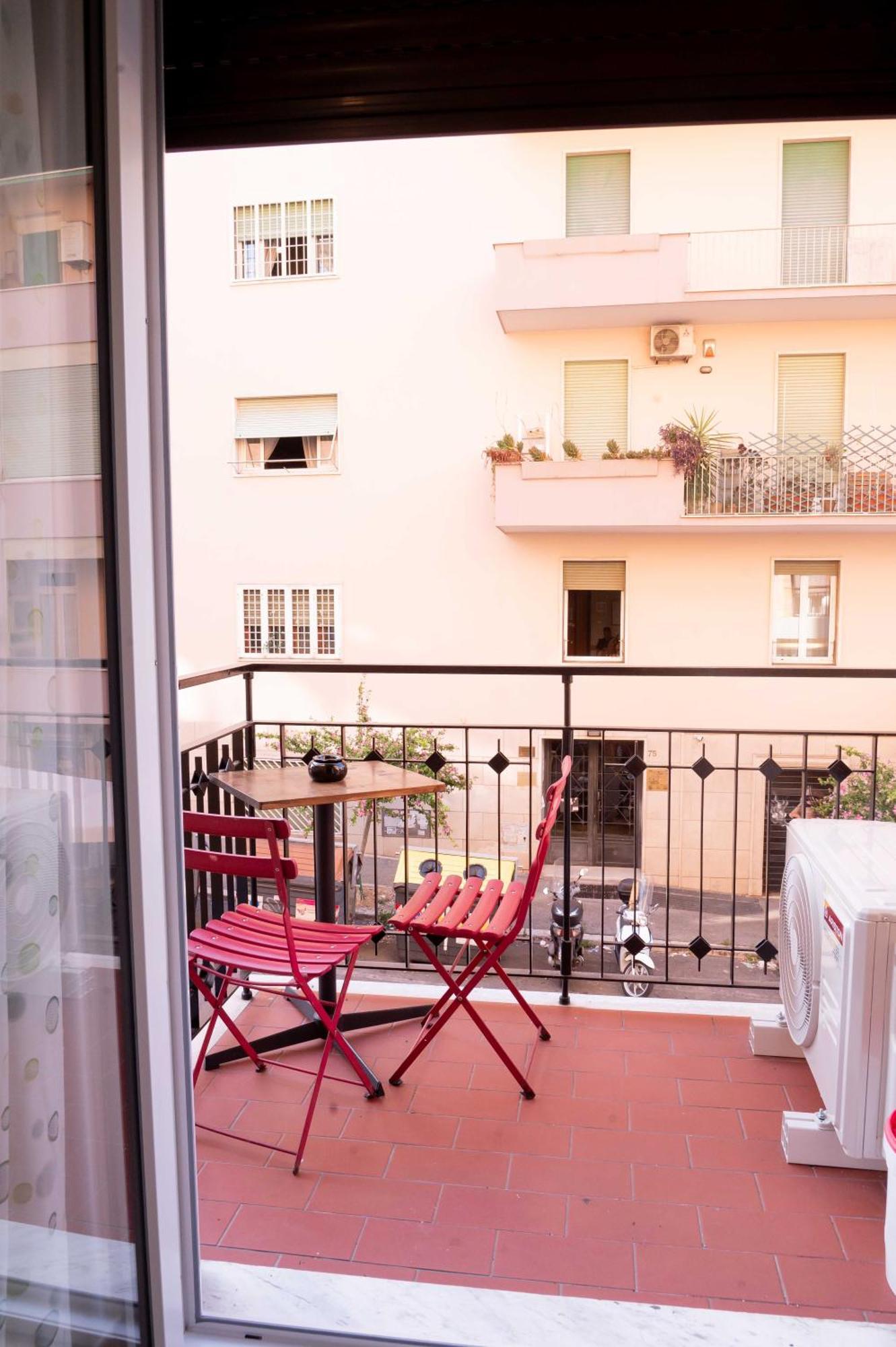 Antonella Apartment Рим Екстериор снимка