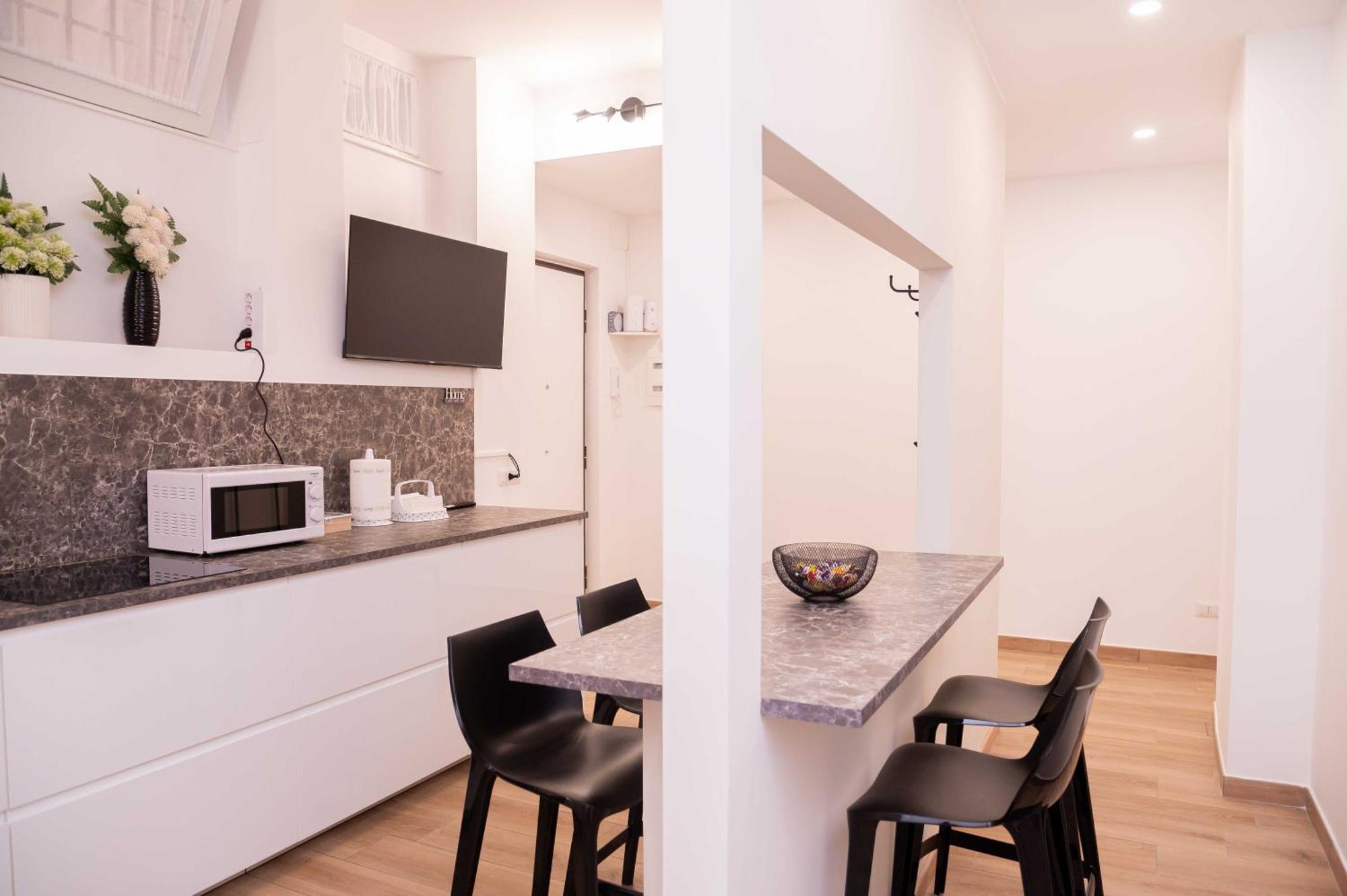 Antonella Apartment Рим Екстериор снимка